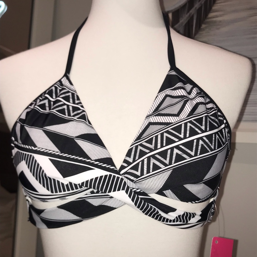 “wrap” NWT bikini top!
